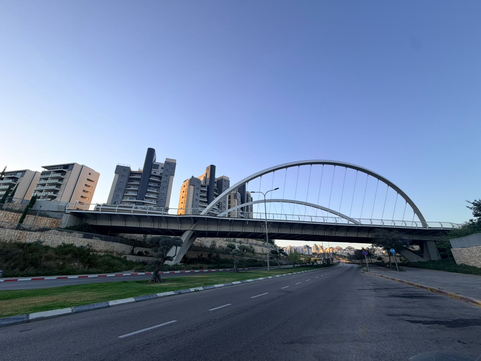 Bridge between Neighborhoods