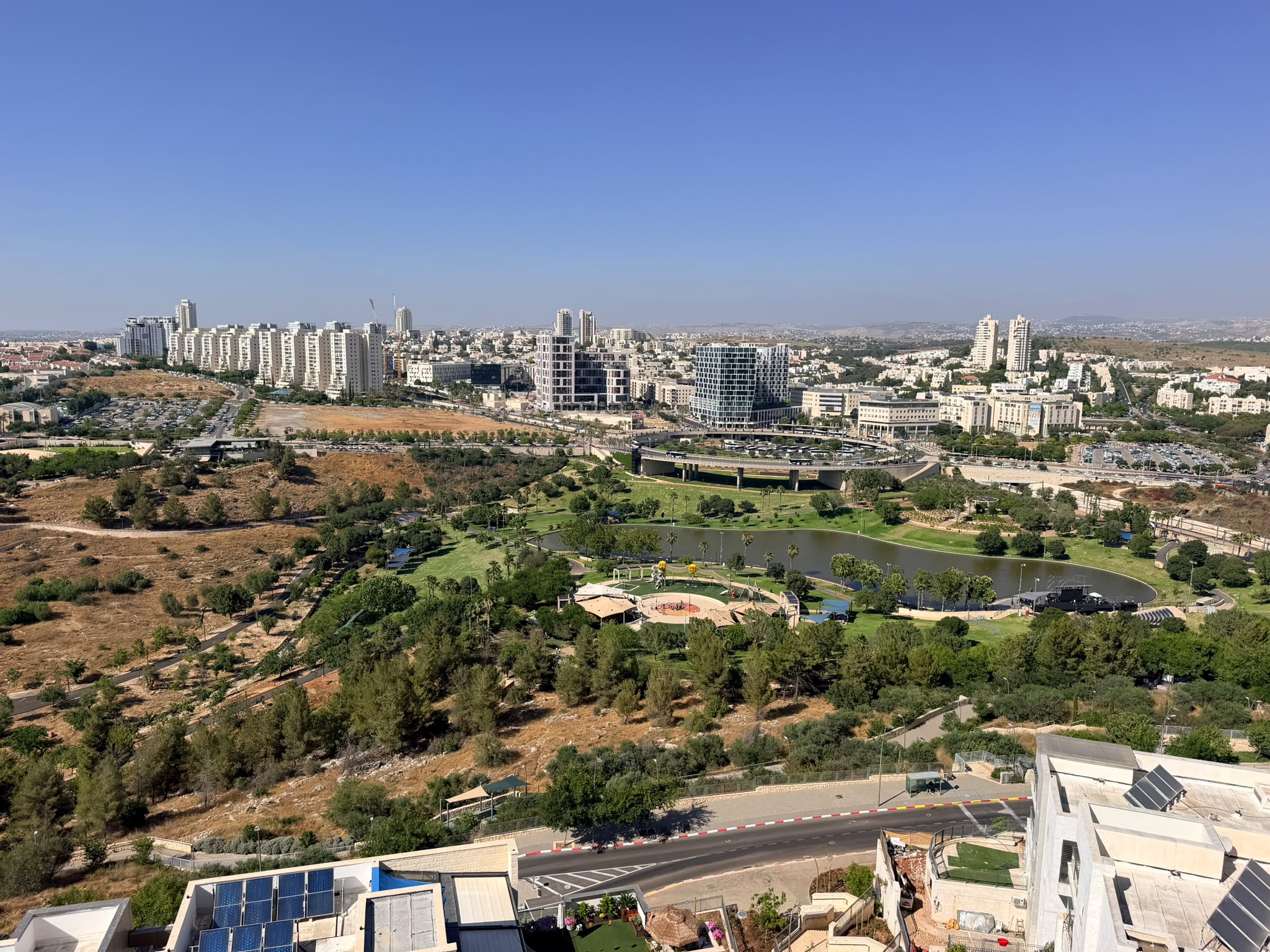 Amazing Growing City