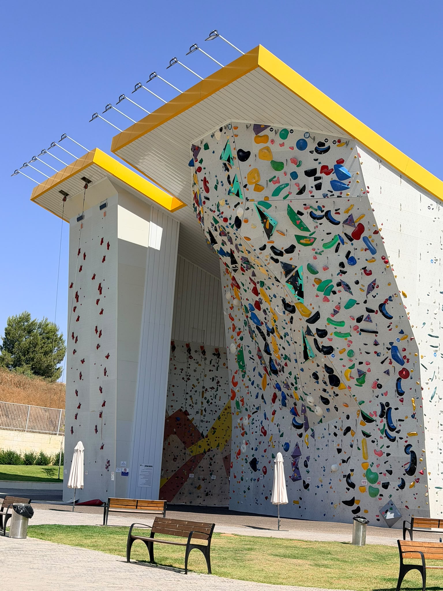 Climbing Rock in Ligad